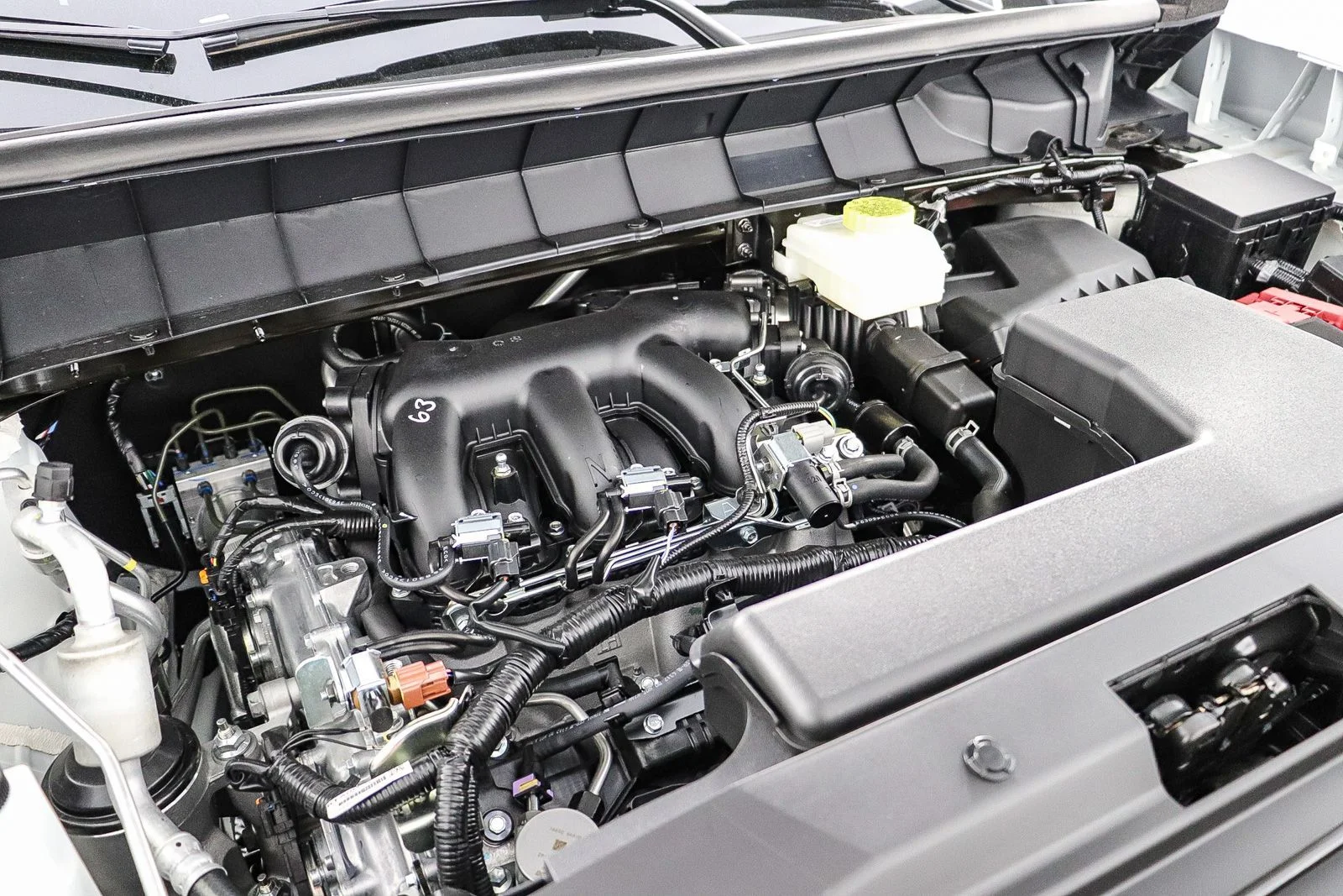 New 2026 Everest White Pearl TriCoat Nissan SV image 13