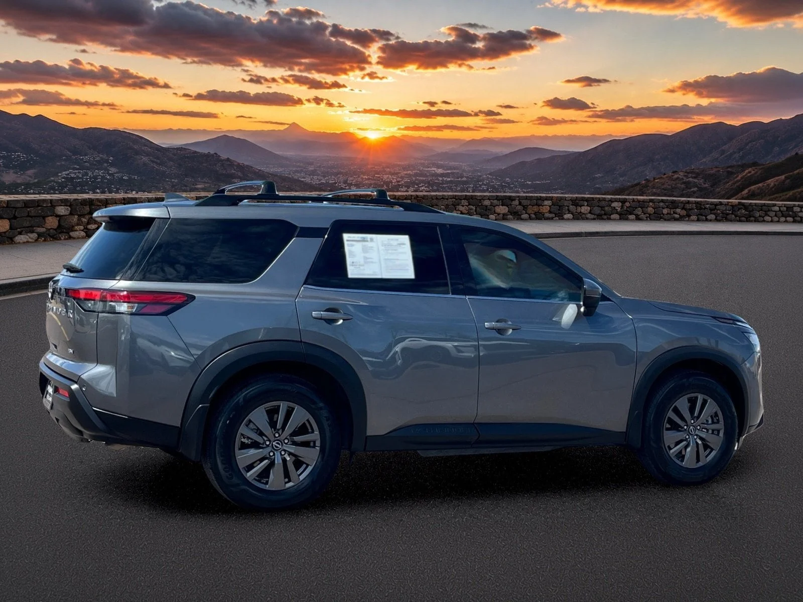 Used 2022 Gun Metallic Nissan SV image 4