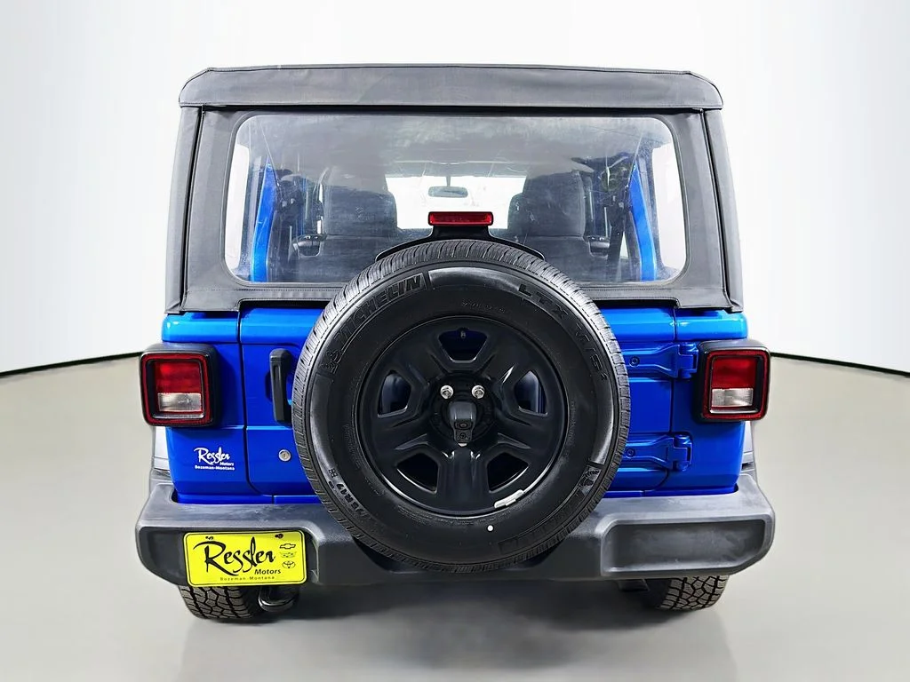 Used 2021 Blue Jeep Unlimited Sport image 7
