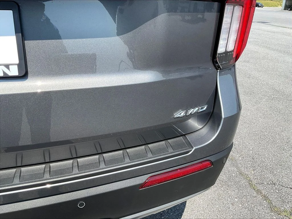 New 2026 Carbonized Gray Metallic Ford Active image 9