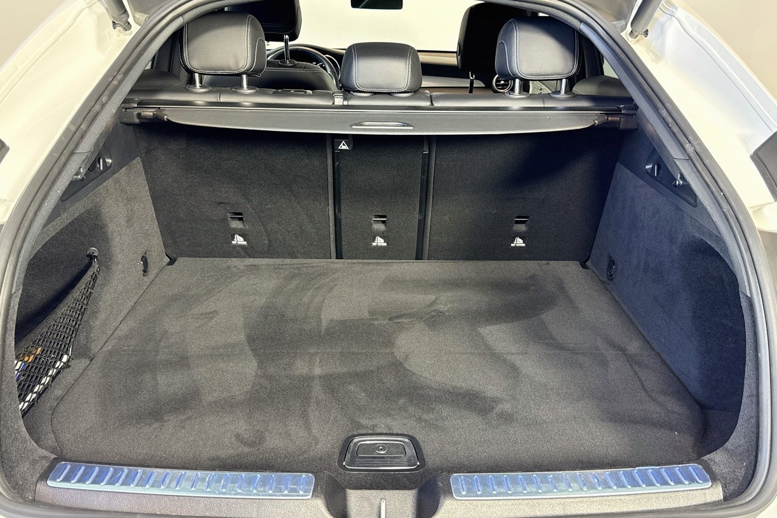 Certified Used 2023 Polar White Mercedes-Benz GLC 300 image 25