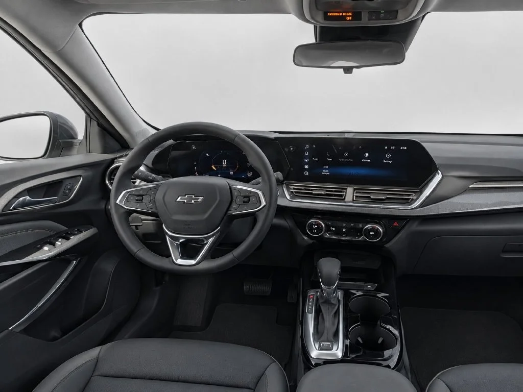 New 2026 White Chevrolet ACTIV image 38
