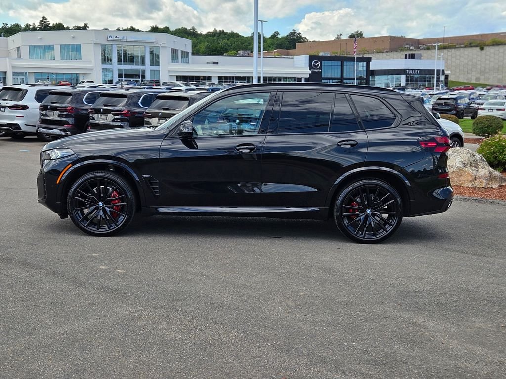 Used 2026 Black Sapphire Metallic BMW xDrive40i image 4