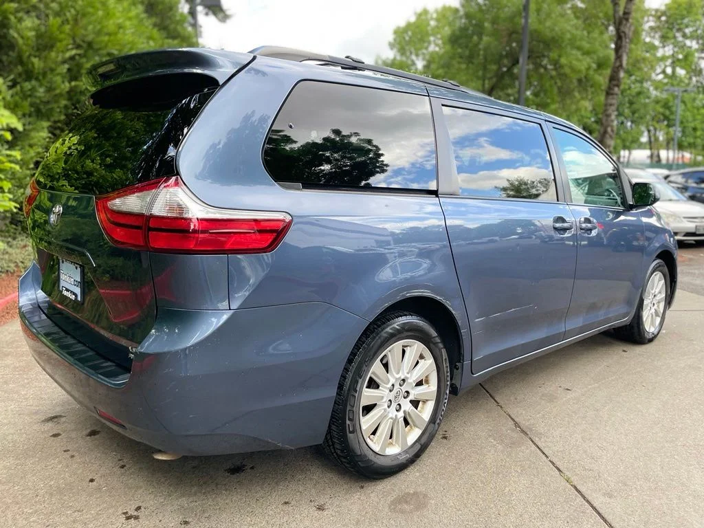 Used 2015 Shoreline Mist Toyota LE image 4