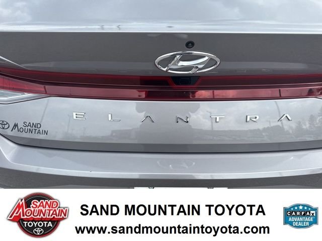2023 Hyundai Elantra SEL - Photo 9