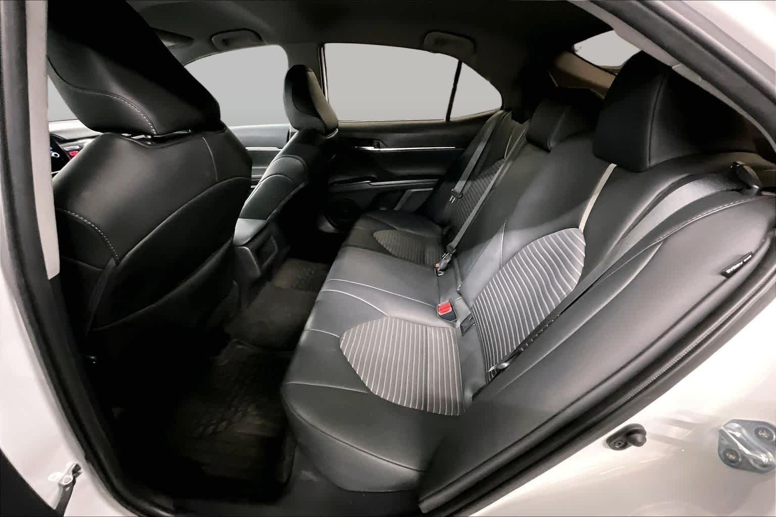 Used 2024 Ice Cap Toyota SE image 19