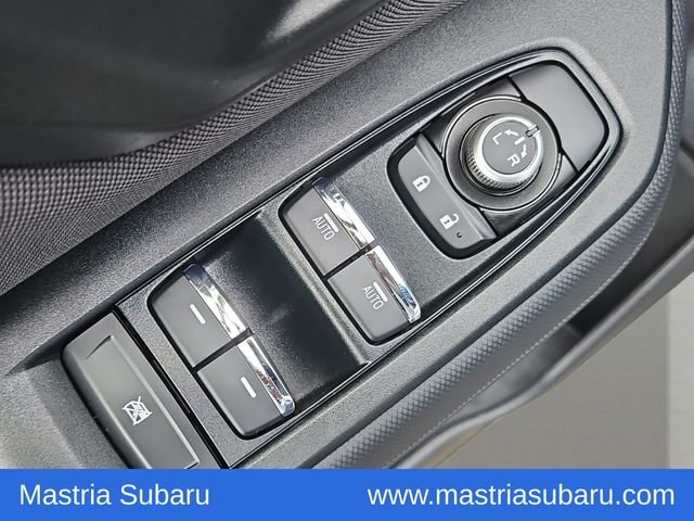 Used 2025 Pearl Subaru Premium image 21