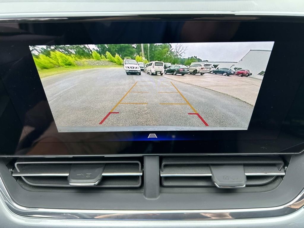 Used 2025 Sterling Gray Metallic Chevrolet LT image 34