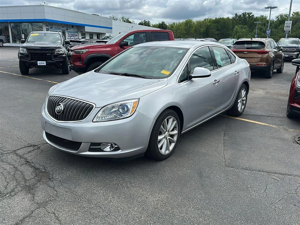 Used 2014 Quicksilver Metallic Buick Leather Group image 4