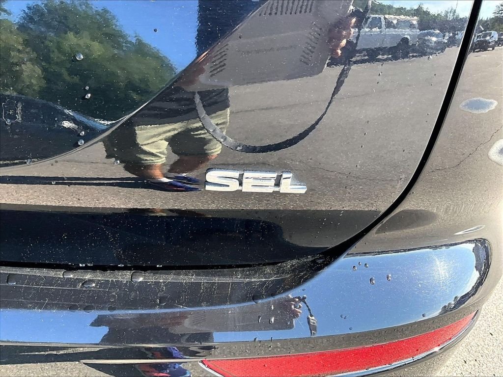 Used 2022 Black Mitsubishi SEL image 30