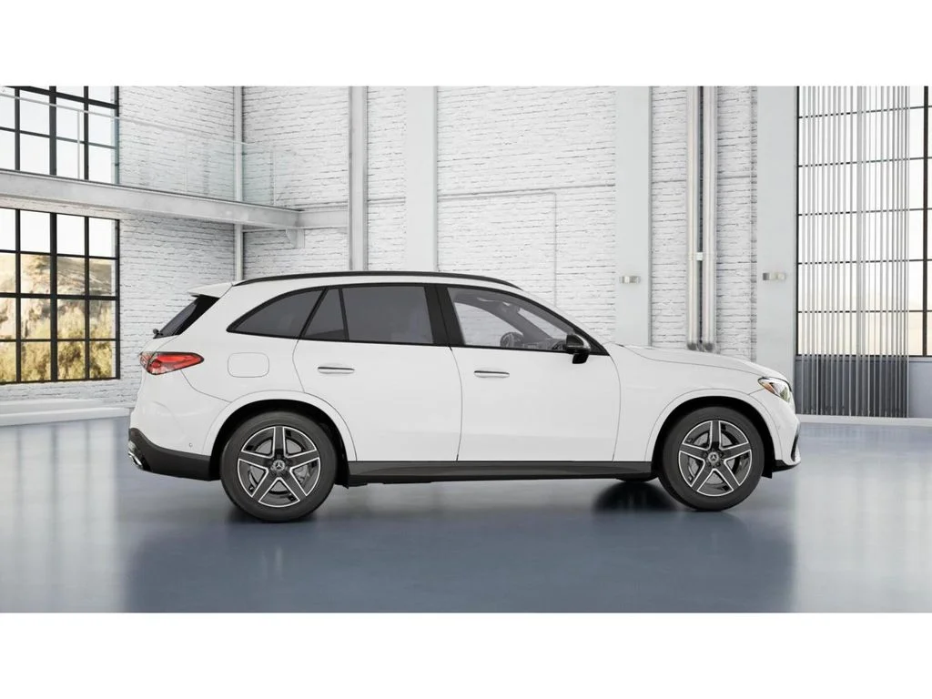 New 2027 White Mercedes-Benz GLC 300 image 17
