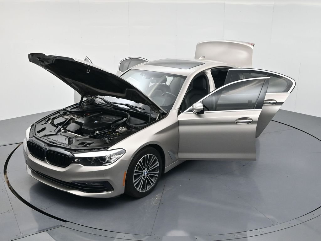 Used 2017 Cashmere Silver Metallic BMW 530i xDrive image 55