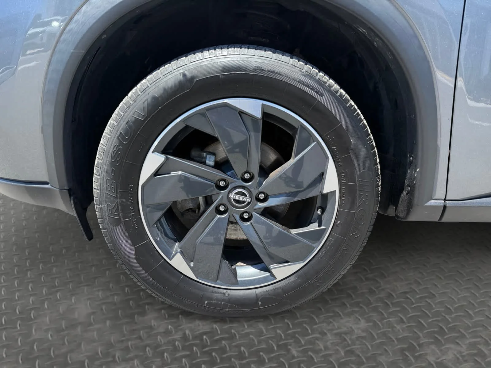 2024 Nissan Rogue SV - Photo 9
