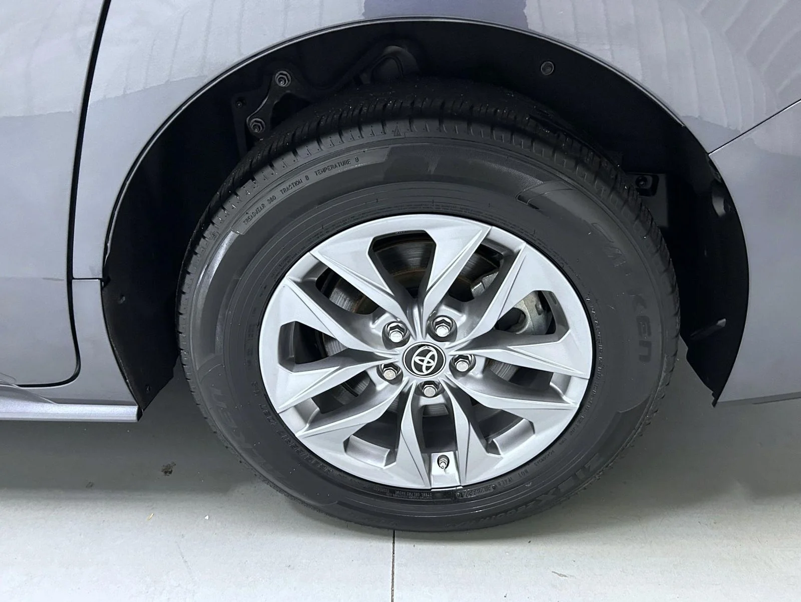 Used 2025 Gray Toyota LE image 21