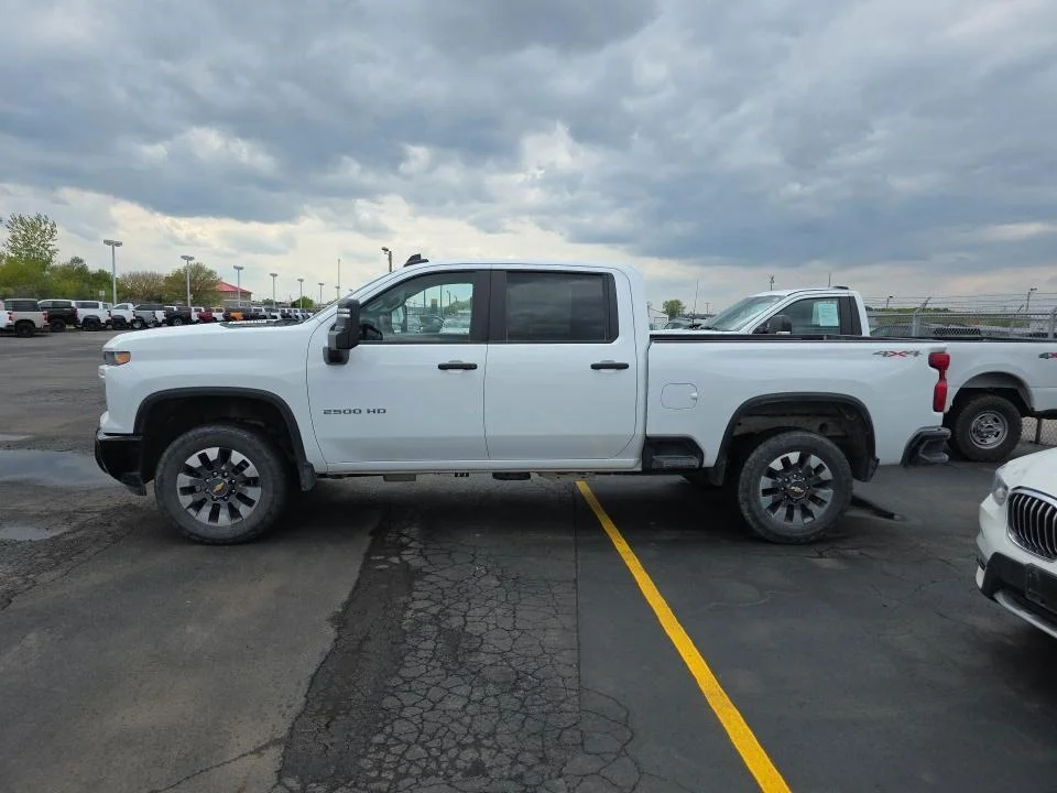 Used 2024 Summit White Chevrolet Custom image 7
