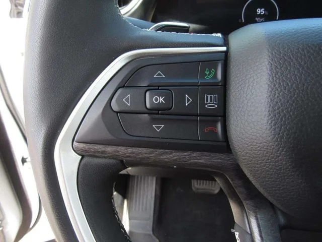 Used 2025 Bright White Clearcoat Jeep Limited image 25