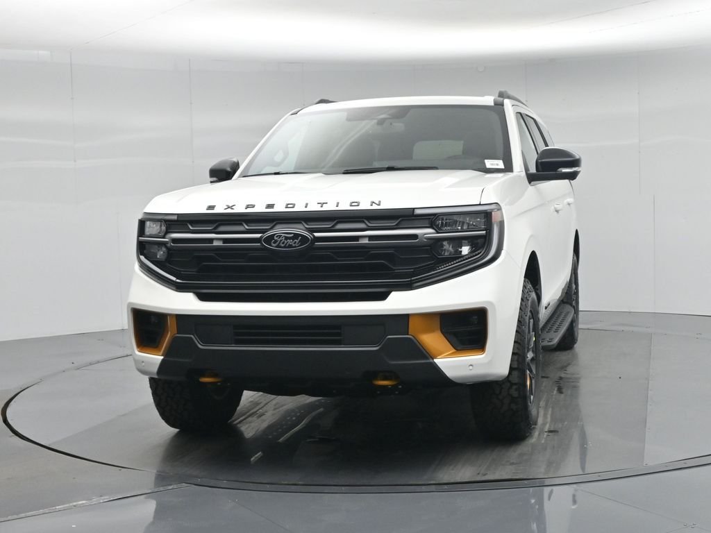 New 2026 Star White Metallic Tri-Coat Ford Tremor image 59