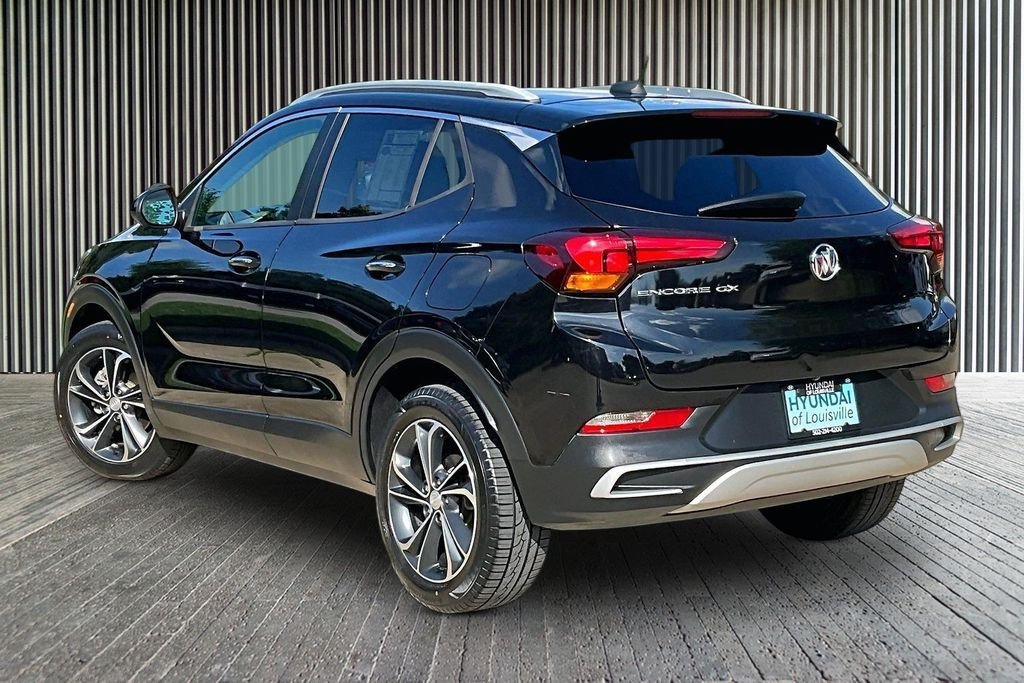 Used 2020 Black Buick Select image 3