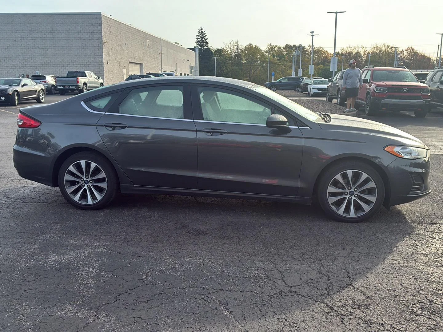 Used 2020 Magnetic Ford SE image 20
