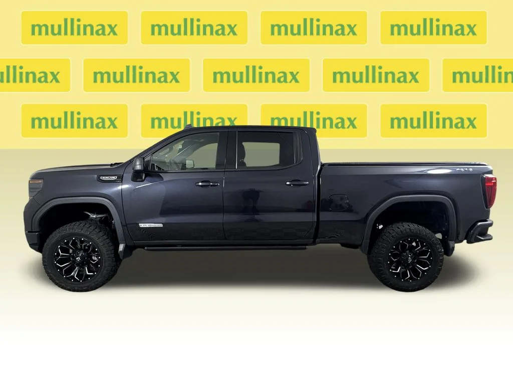 Used 2022  GMC Elevation image 10