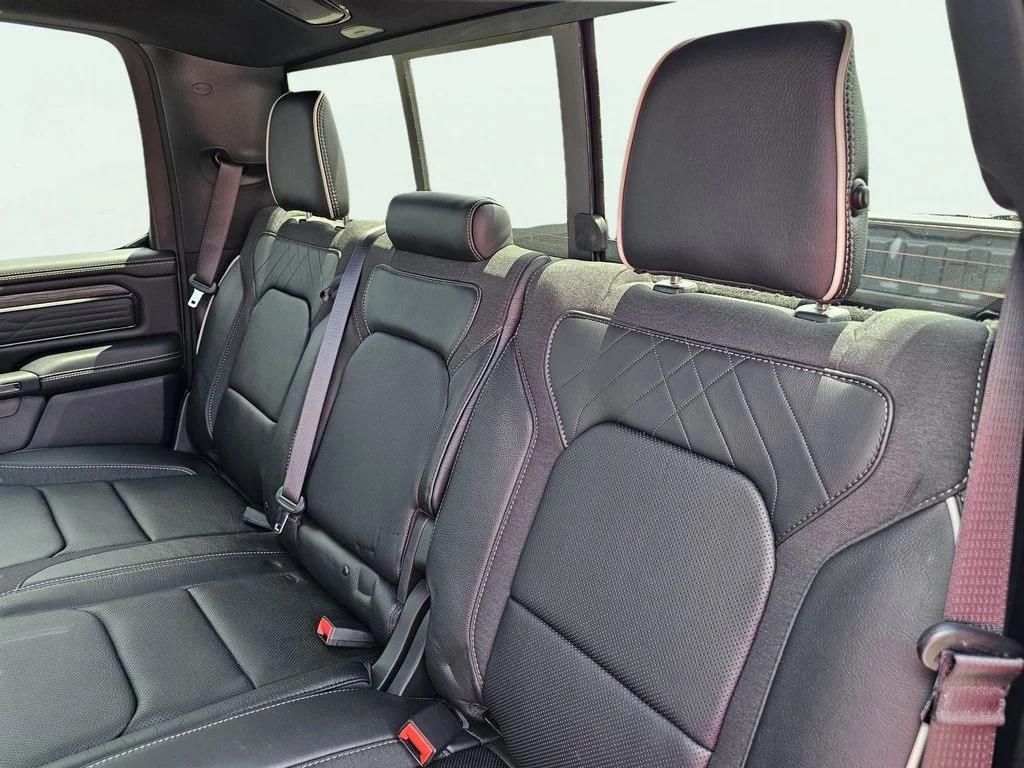 New 2026 Diamond Black Crystal Pearl-Coat Exterior Paint RAM Limited image 35