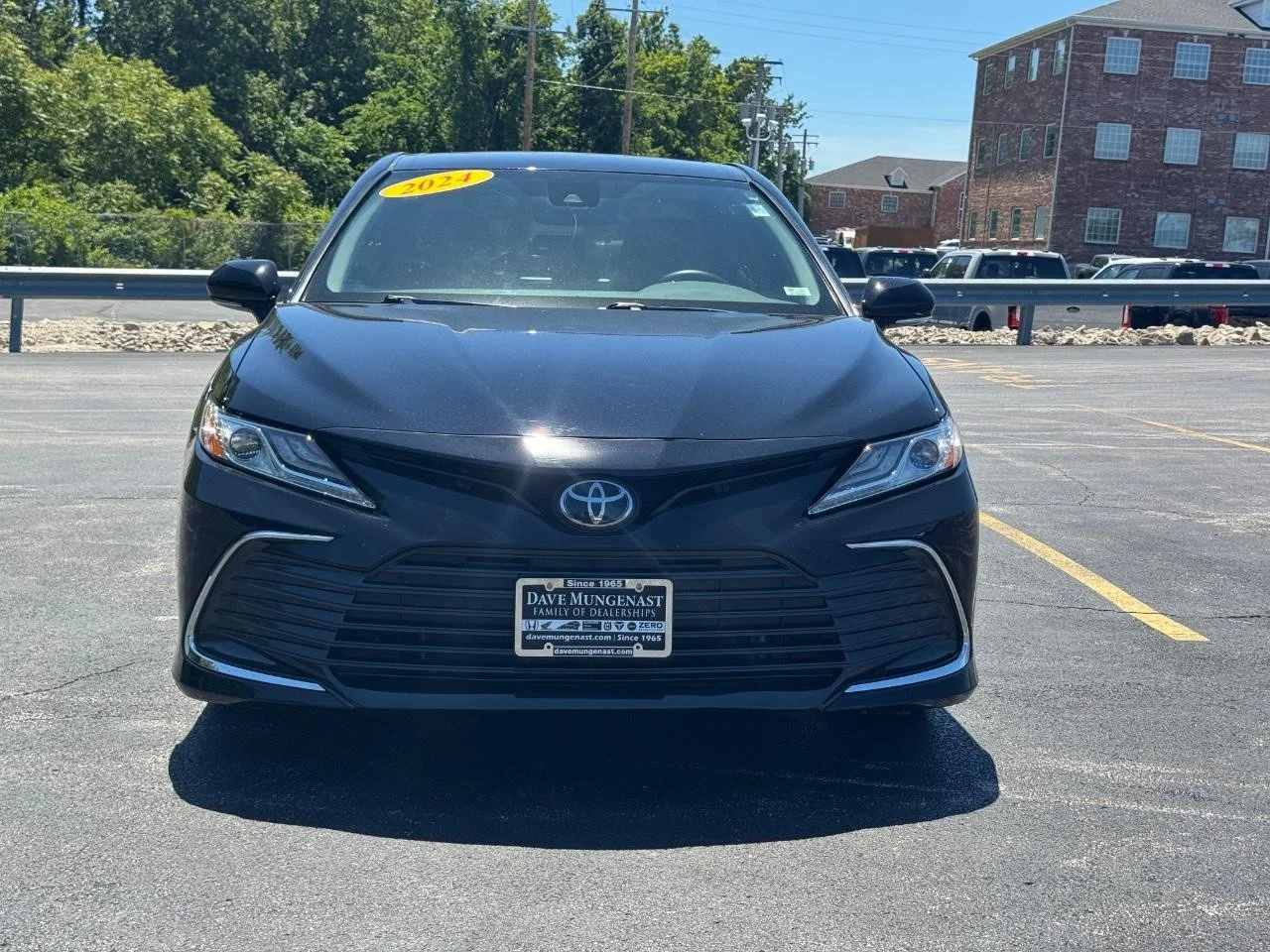 Used 2024 Midnight Black Metallic Toyota XLE image 10
