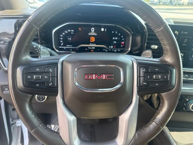 Used 2023 White GMC SLT image 17