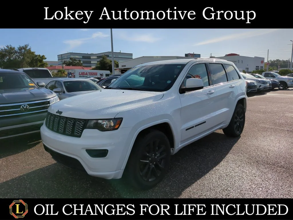 Used 2021 White Jeep Laredo X image 1