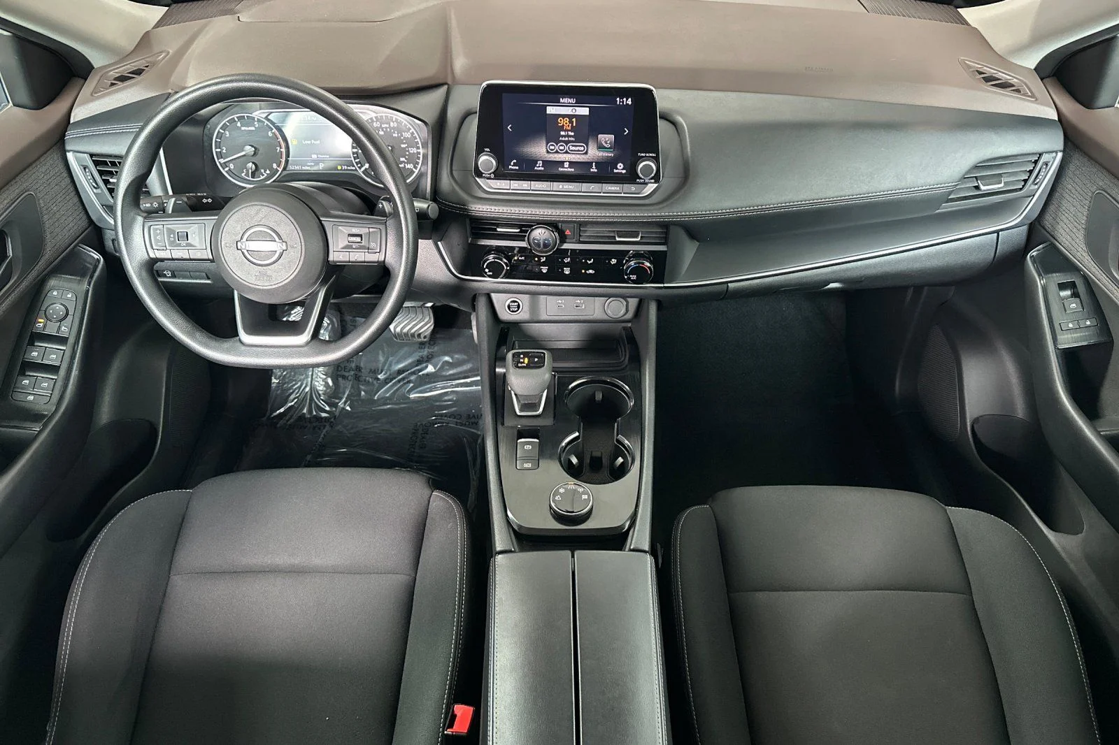 Used 2023 White Nissan S image 14