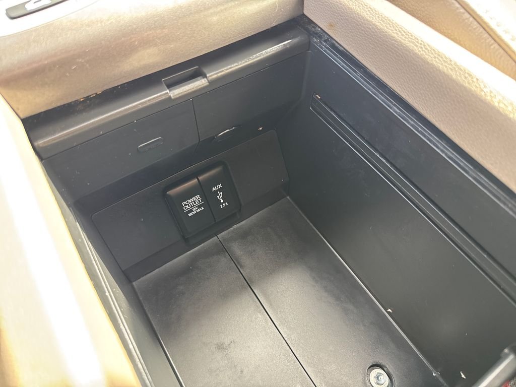 Used 2017  Honda EX-L image 26