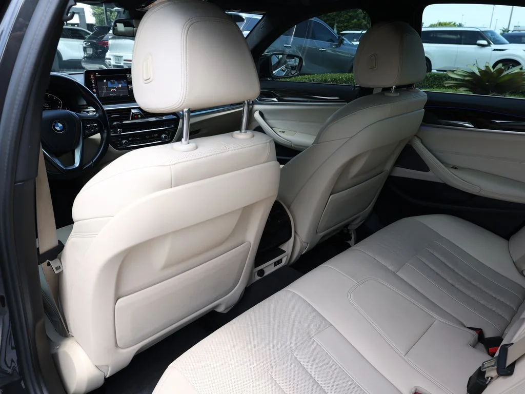 Used 2021 Gray BMW 530i xDrive image 20