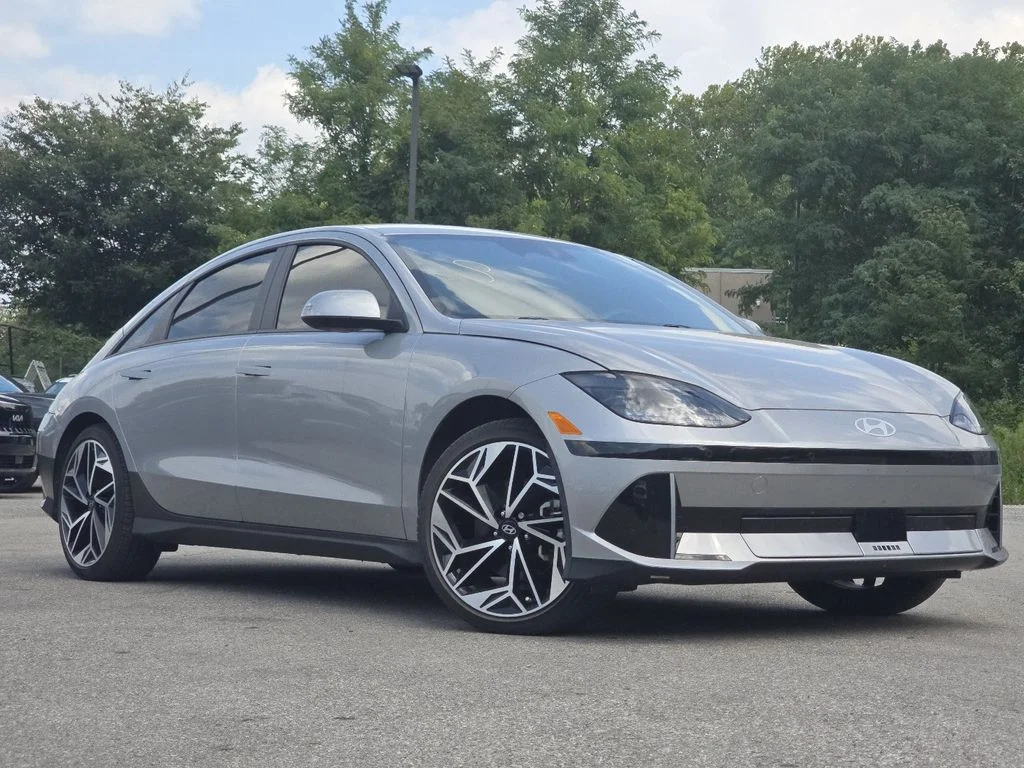 Used 2023 Hyundai IONIQ 6 SEL with VIN KMHM34AC1PA023294 for sale in Columbus, OH