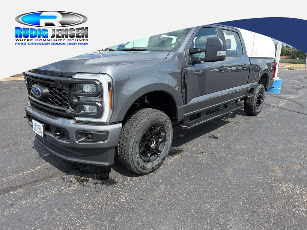 New 2026 Gray Ford XL image 1