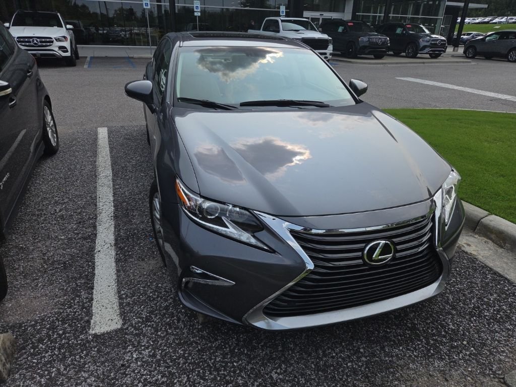2016 Lexus ES 350 350's photo