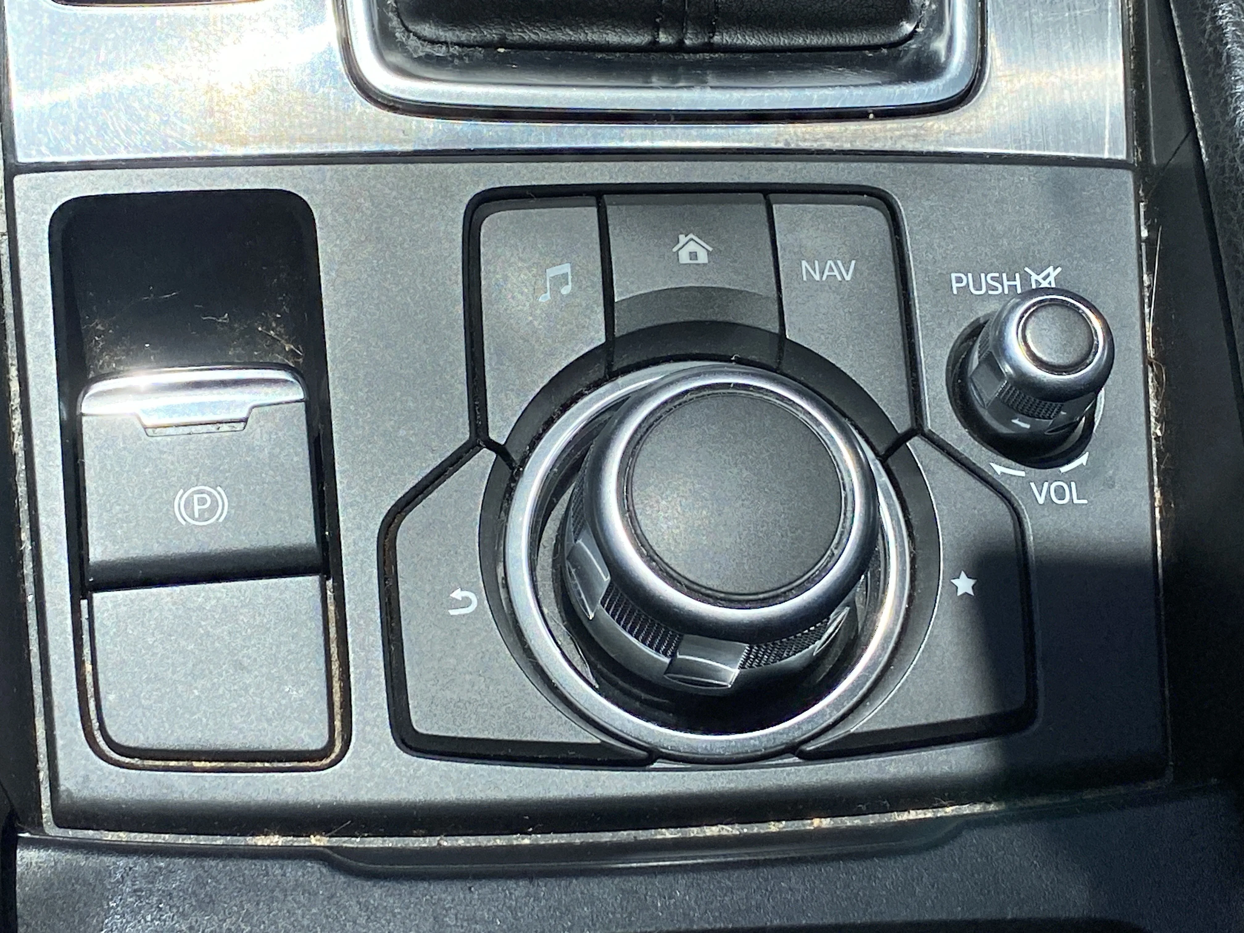 Used 2016 Meteor Gray Mica Mazda i Sport image 19