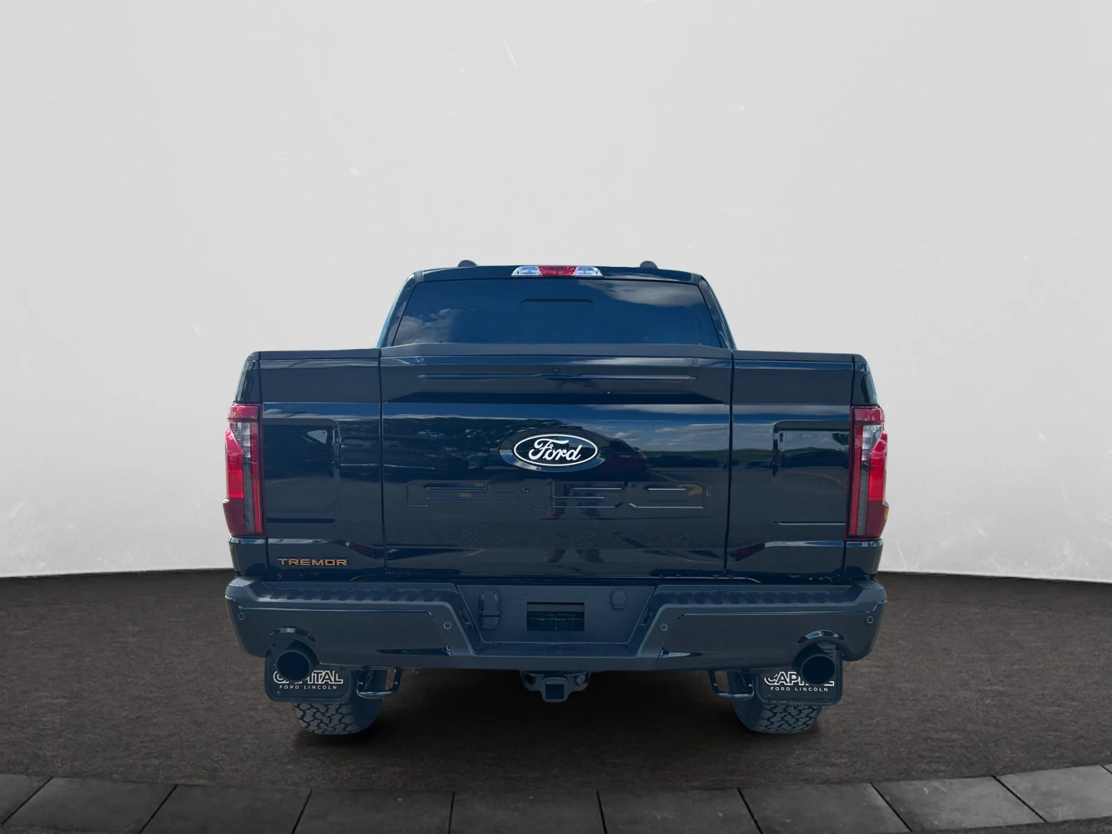 New 2026 Agate Black Metallic Ford Tremor image 4