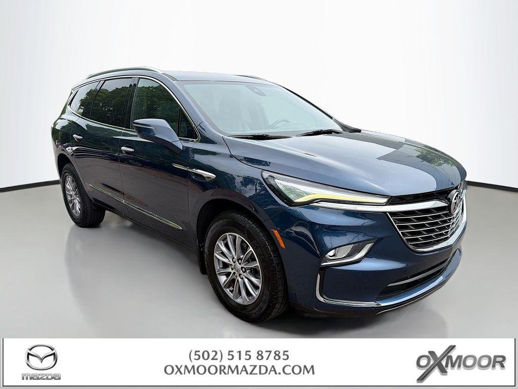 2023 Buick Enclave Essence's photo