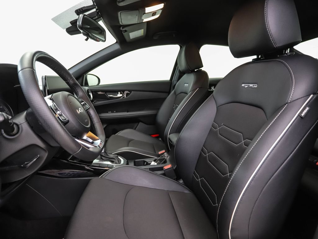 Used 2024 Aurora Black Kia GT-Line image 11