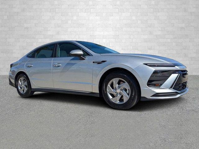 New 2026 Aero Silver Hyundai SE image 26