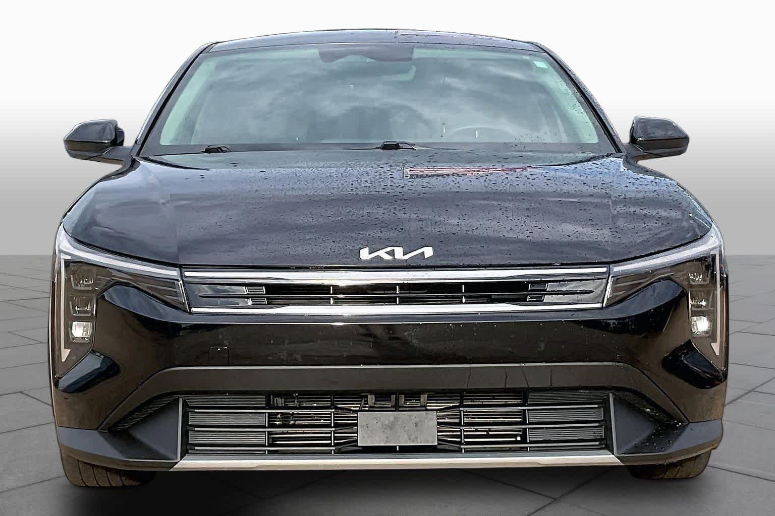 Used 2025 Aurora Black Pearl Kia EX image 3