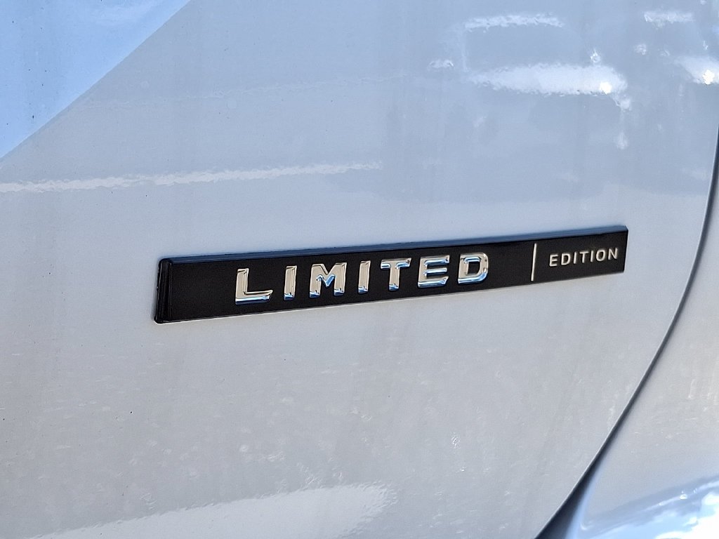 New 2026 White Mitsubishi LE 1.5T S-AWC image 12