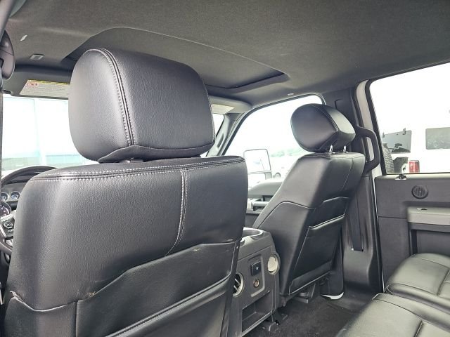 Used 2016 White Ford Lariat image 13
