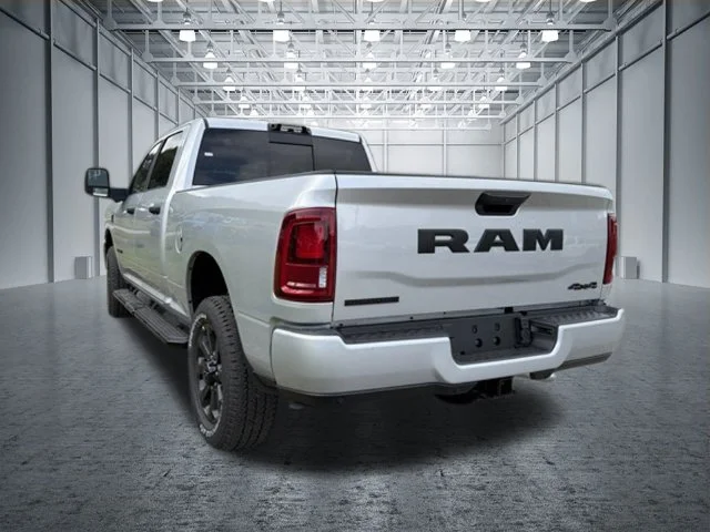 New 2027 Silver-Zynith Exterior Paint RAM Big Horn image 6
