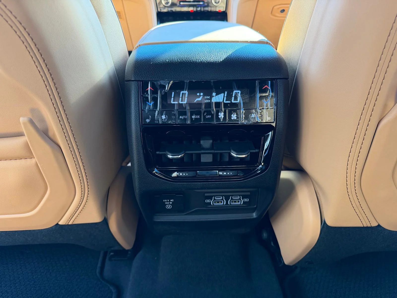 Used 2025 White Jeep Summit image 27