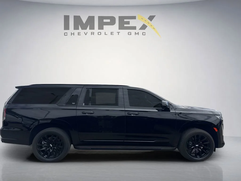 Used 2022 Black Raven Cadillac Sport image 7