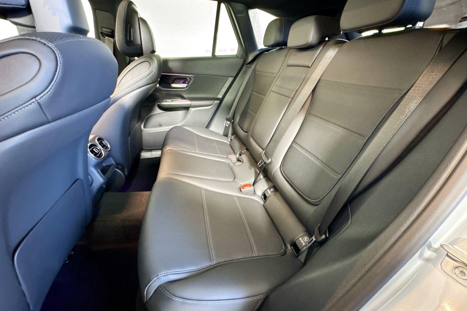New 2026 Cirrus Silver Metallic Mercedes-Benz GLC 300 image 22