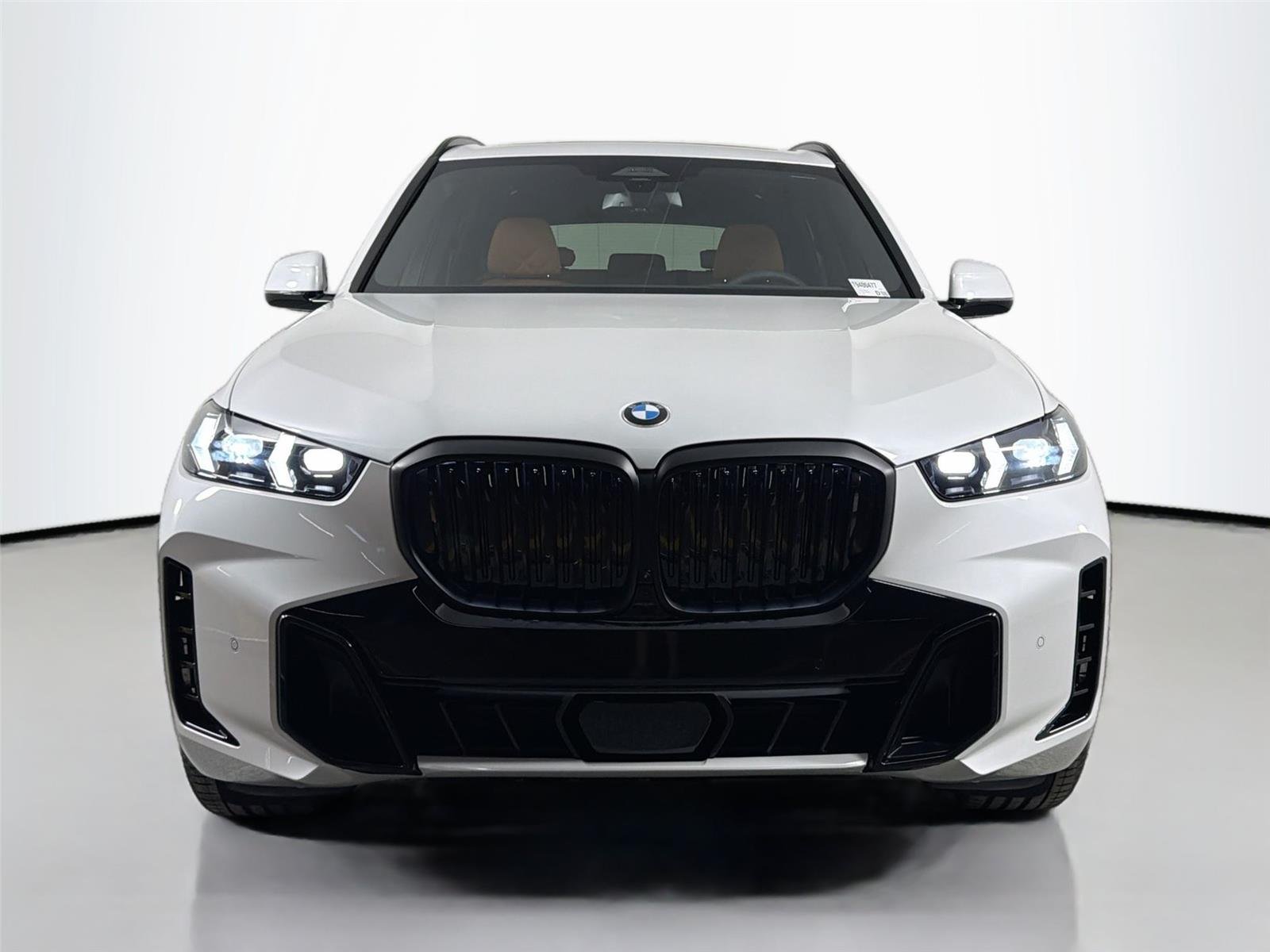 New 2026 Mineral White Metallic BMW xDrive40i image 2