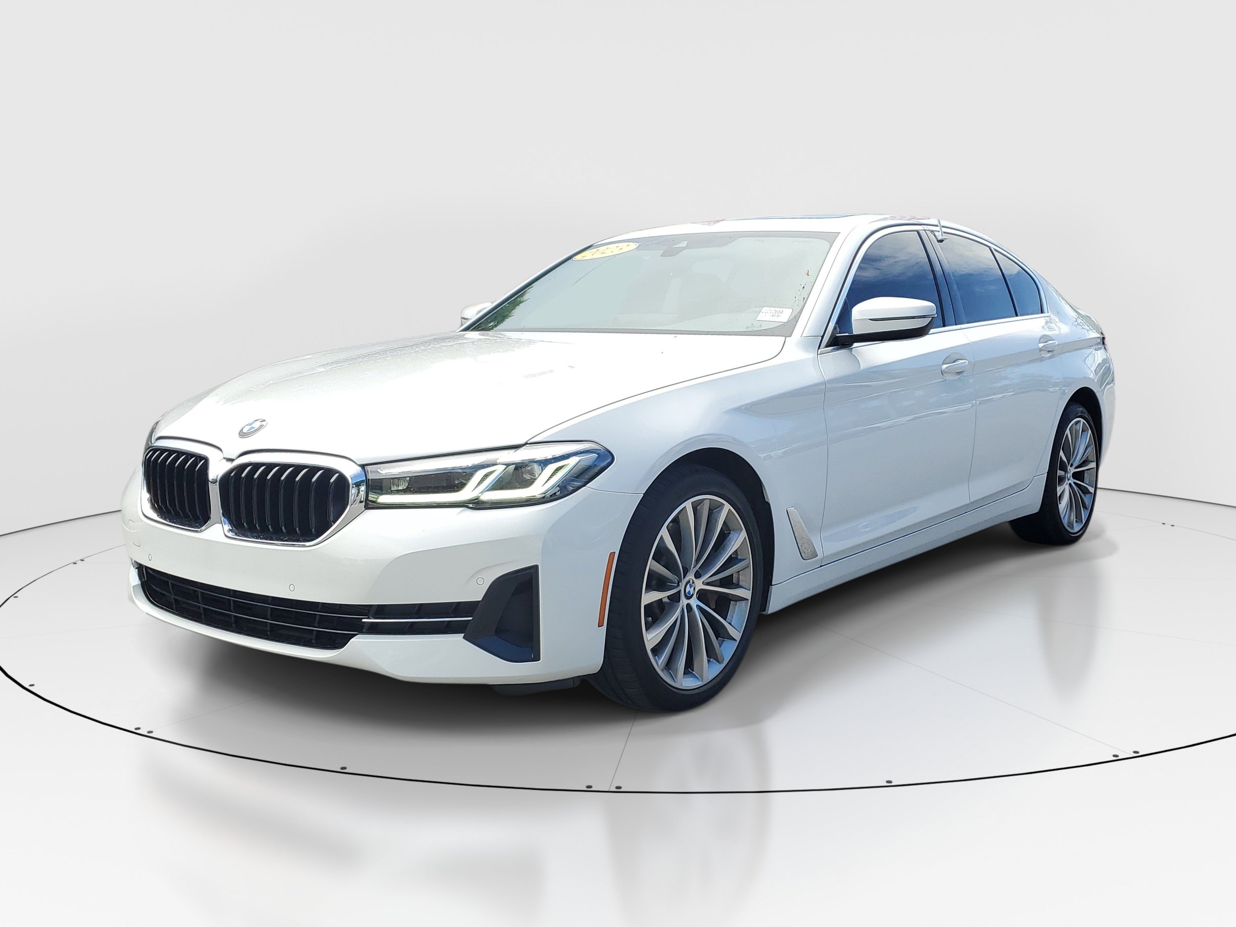 Used 2023 Alpine White BMW 530i image 3