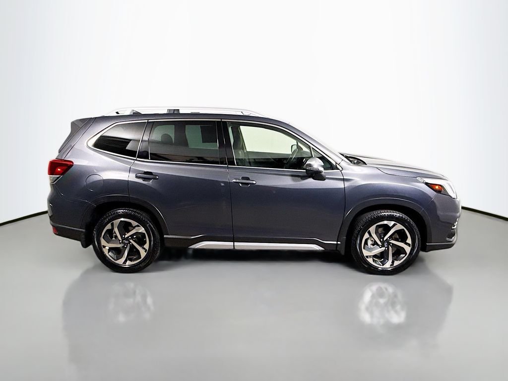 Used 2022 Magnetite Gray Metallic Subaru Touring image 8