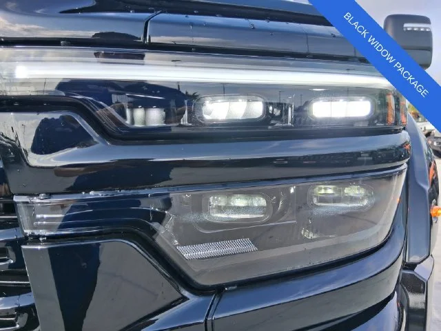 New 2026 Diamond Black Crystal Pearl-Coat Exterior Paint RAM Laramie image 10